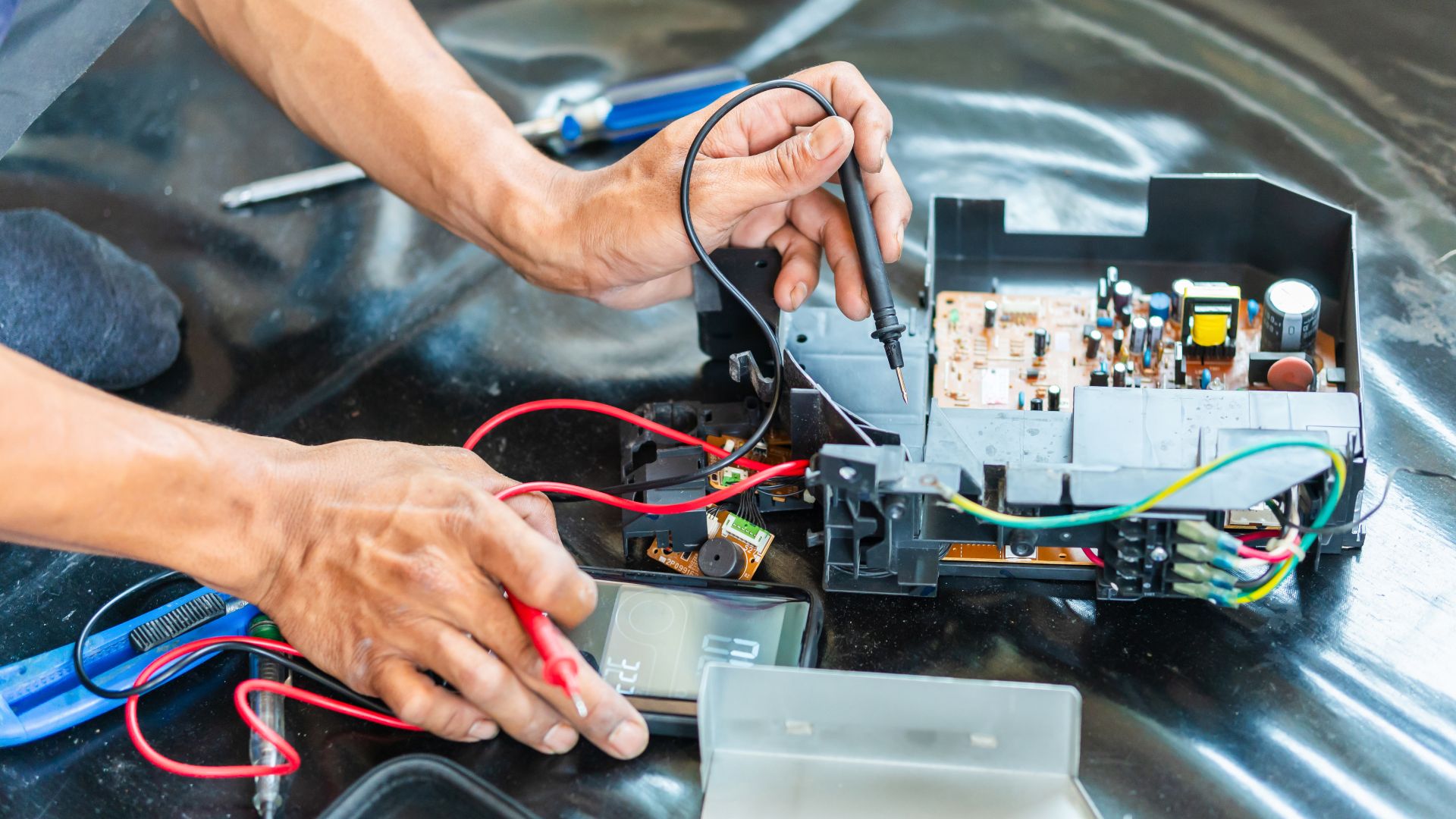 Fallos eléctricos intermitentes en la ECU AdBlue